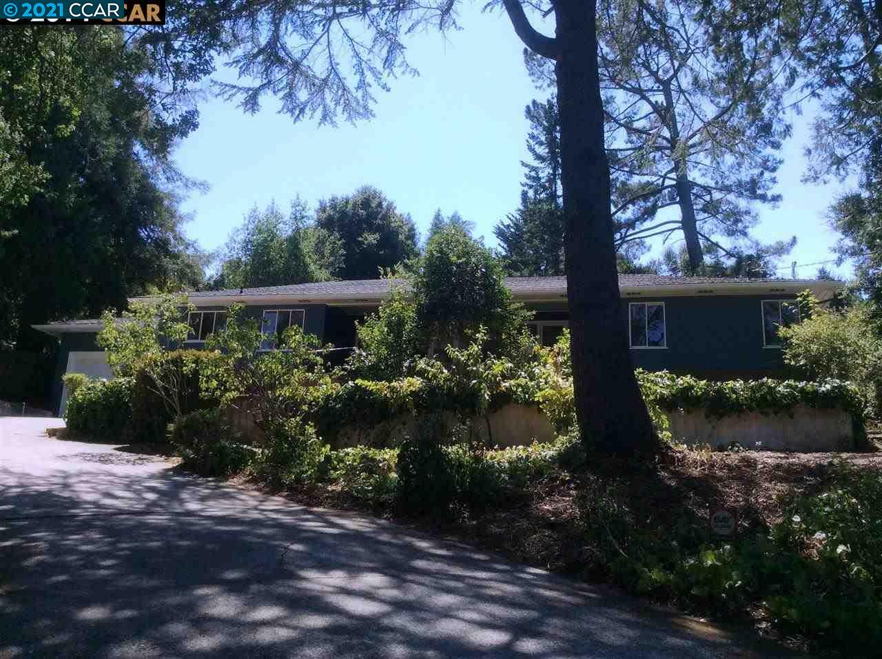 Property Photo:  173 Camino Pablo  CA 94563-2220 