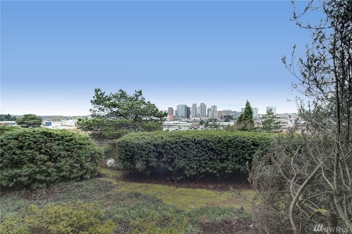 711 122nd Ave NE A1  Bellevue WA 98005 photo