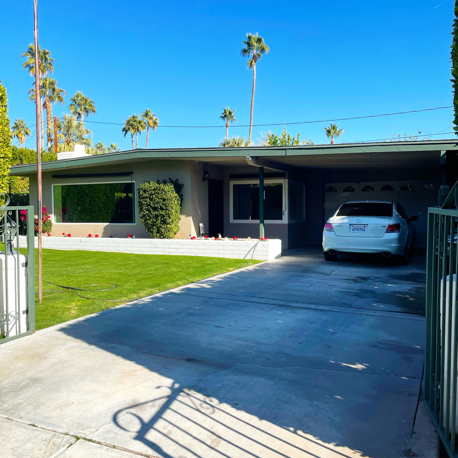 Property Photo:  514 N Plaza Amigo  CA 92262 