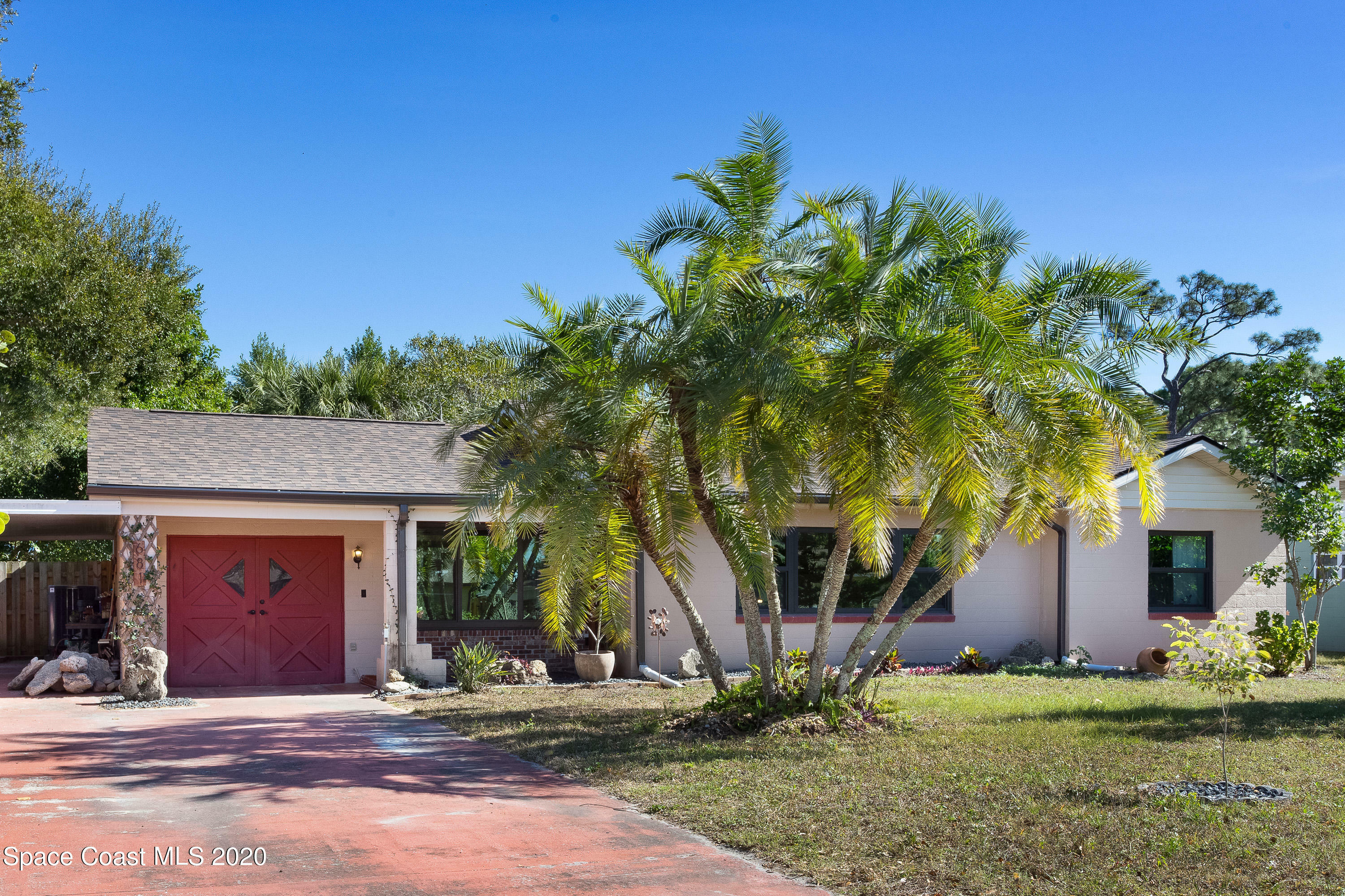 Property Photo: 681 Ballard Drive FL 32935