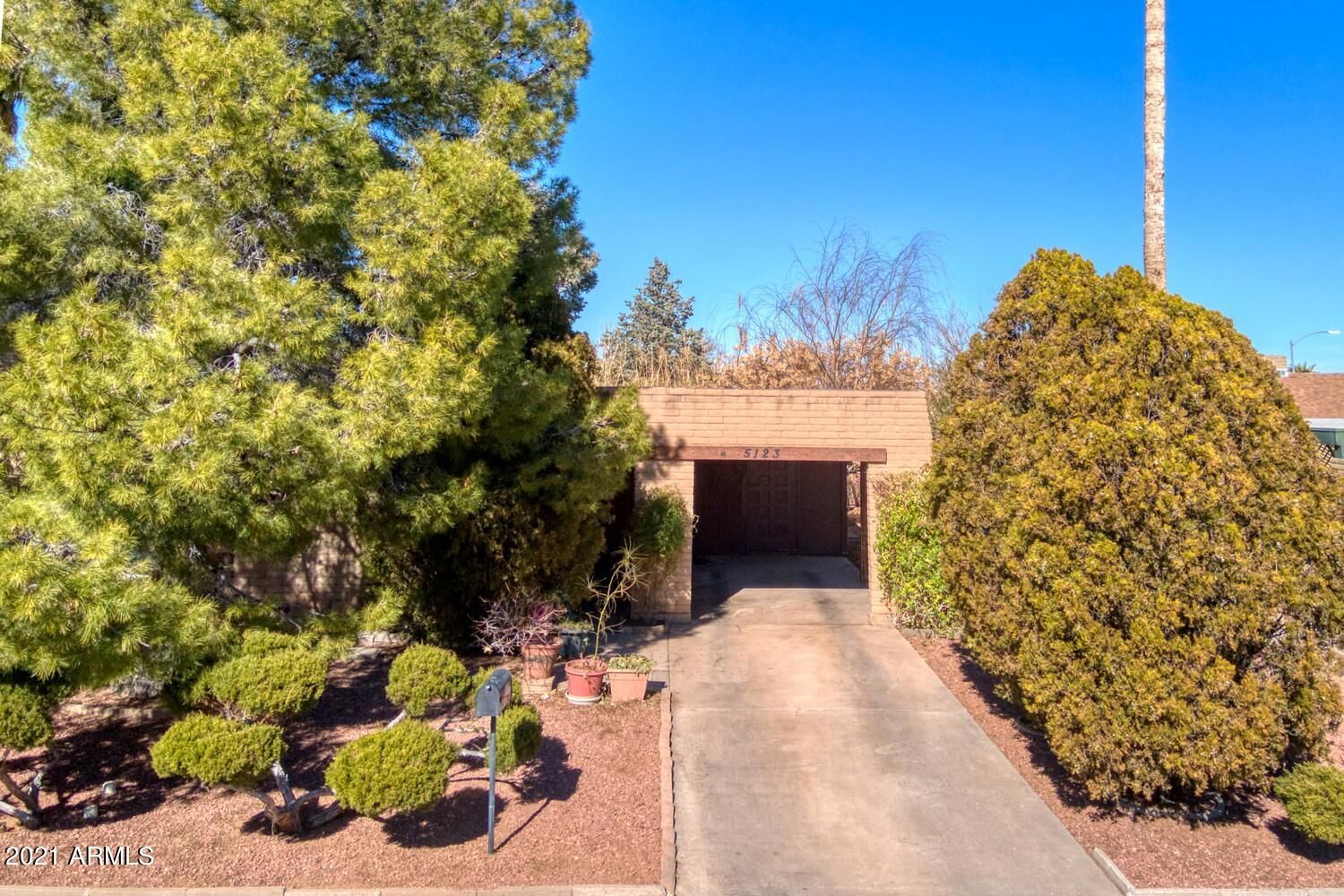Property Photo:  5123 Paseo Las Palmas --  AZ 85635 