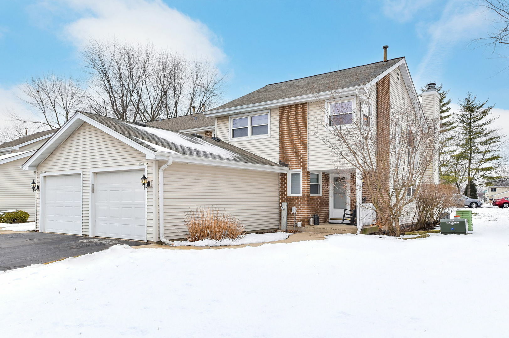 Property Photo:  5S010 Spyglass Court  IL 60563 