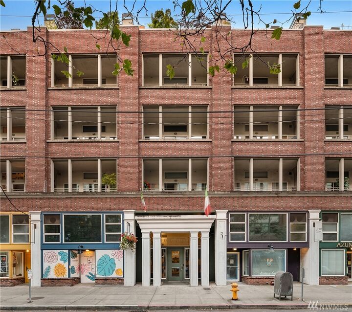 Property Photo:  526 1st Ave S 524  WA 98104 