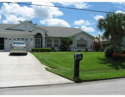 Property Photo:  502 Concha Drive  FL 32958 