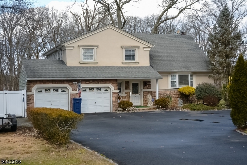 Property Photo:  552 Oak Ridge Rd  NJ 07066 