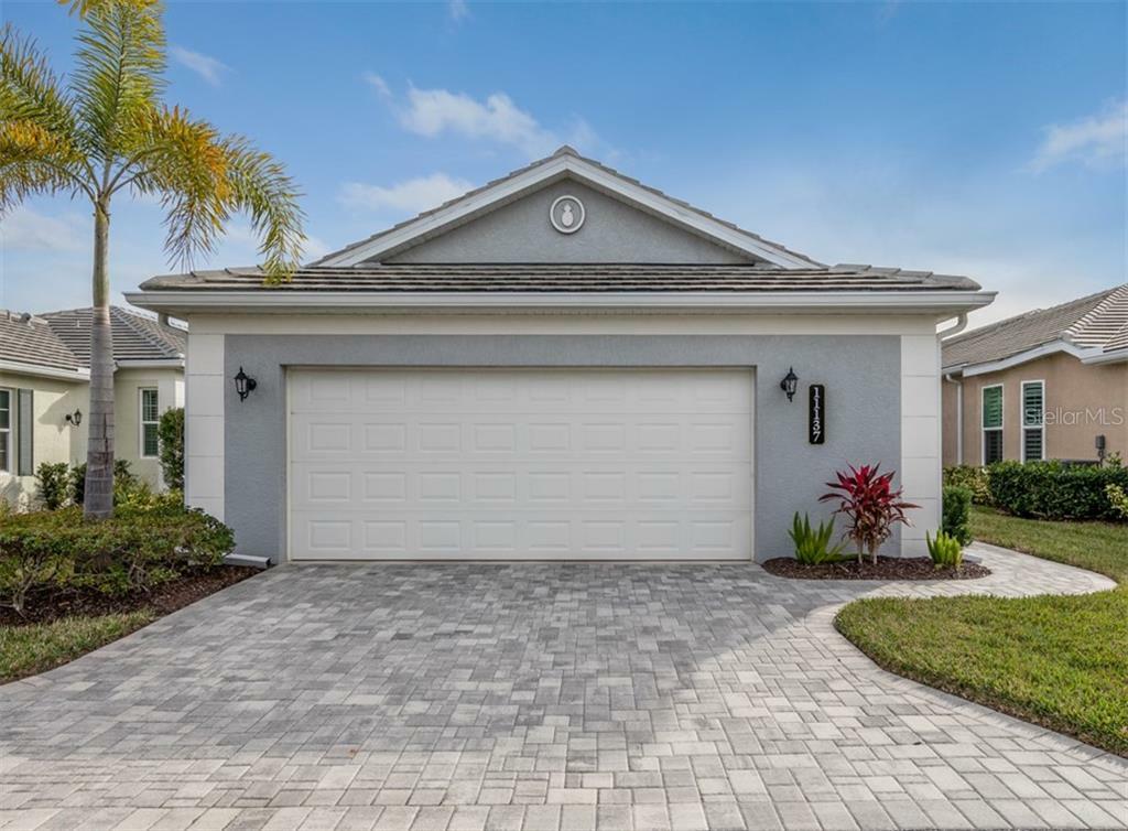 Property Photo:  11137 Staveley Court  FL 34293 