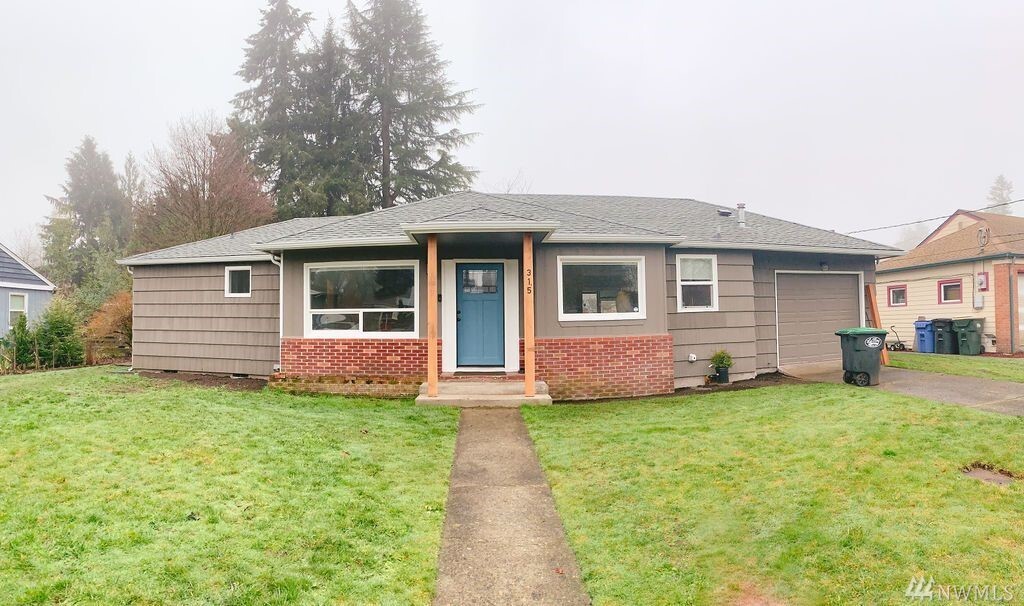 Property Photo: 315 Pinehurst Dr SE WA 98501
