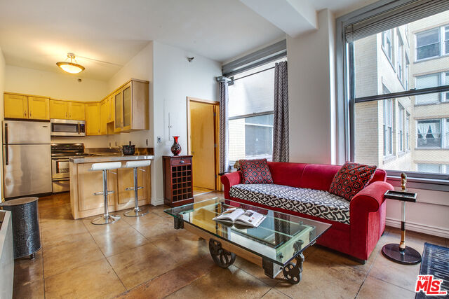 Property Photo: 215 W 7th St 509 CA 90014