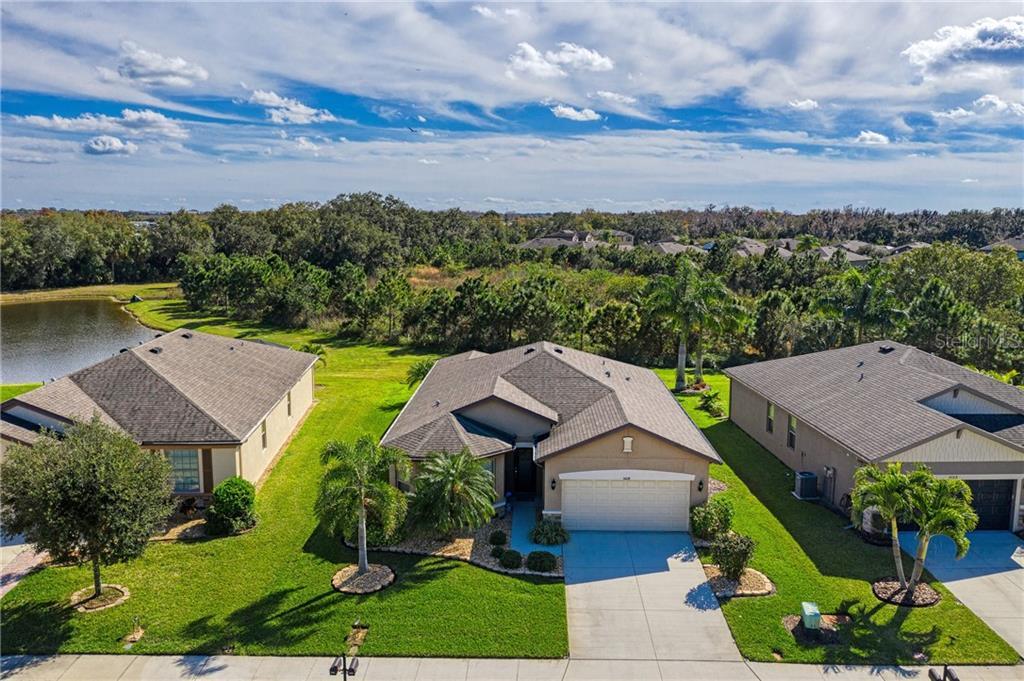 Property Photo: 5608 110th Avenue E FL 34219