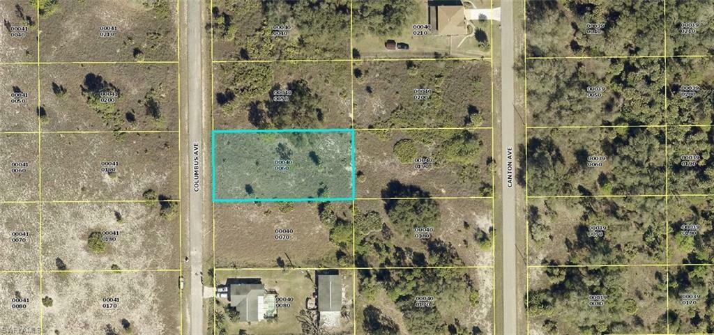 Property Photo: 1512 Columbus Avenue FL 33972