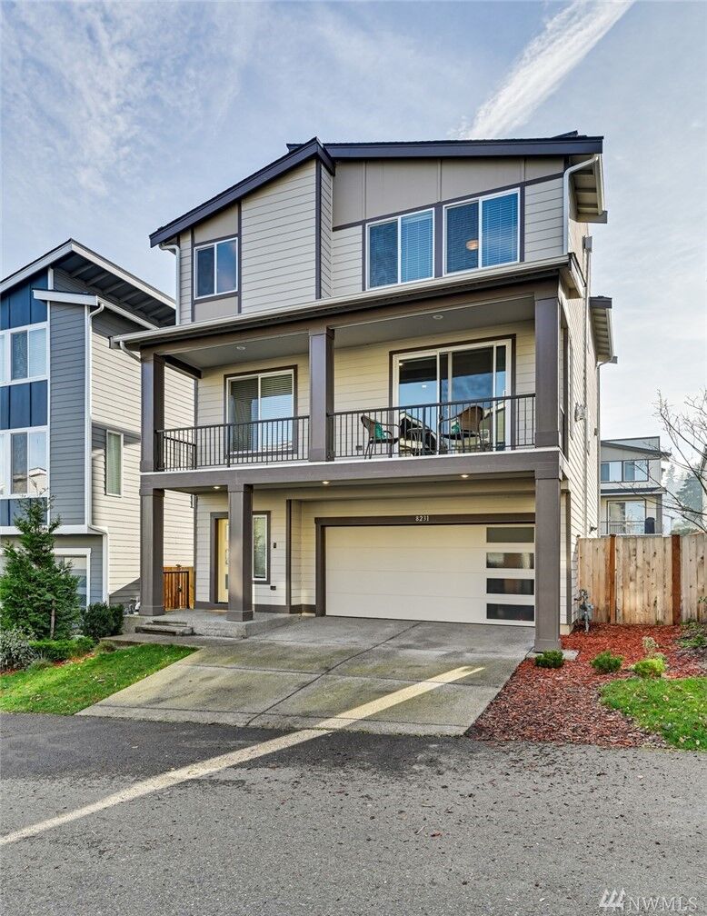 Property Photo:  8231 S 118th Lane  WA 98178 