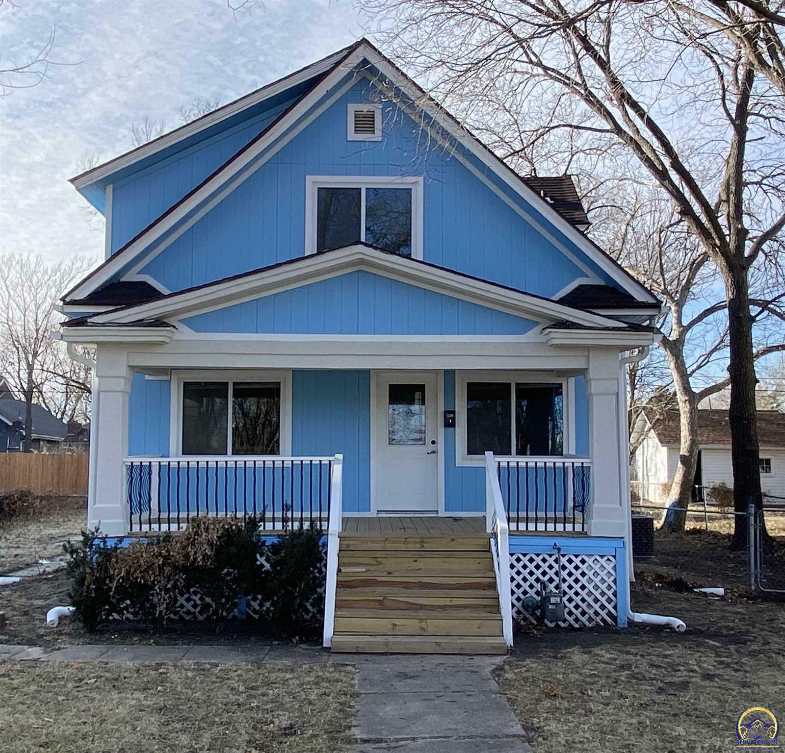 Property Photo:  907 SW Jewell Ave  KS 66606 