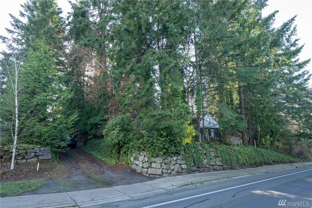 Property Photo:  5504 Cirque Dr W  WA 98467 