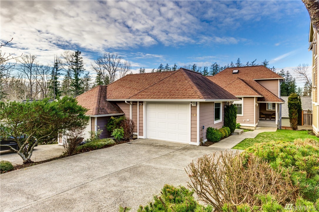 Property Photo:  3323 Sussex Dr  WA 98226 