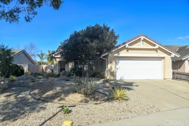 Property Photo:  1141 Arnold Avenue  CA 93436 