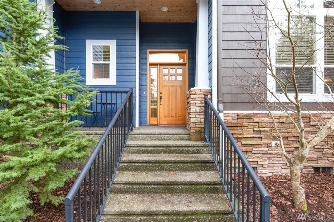 Property Photo: 4718 Lasalle Ave WA 98229