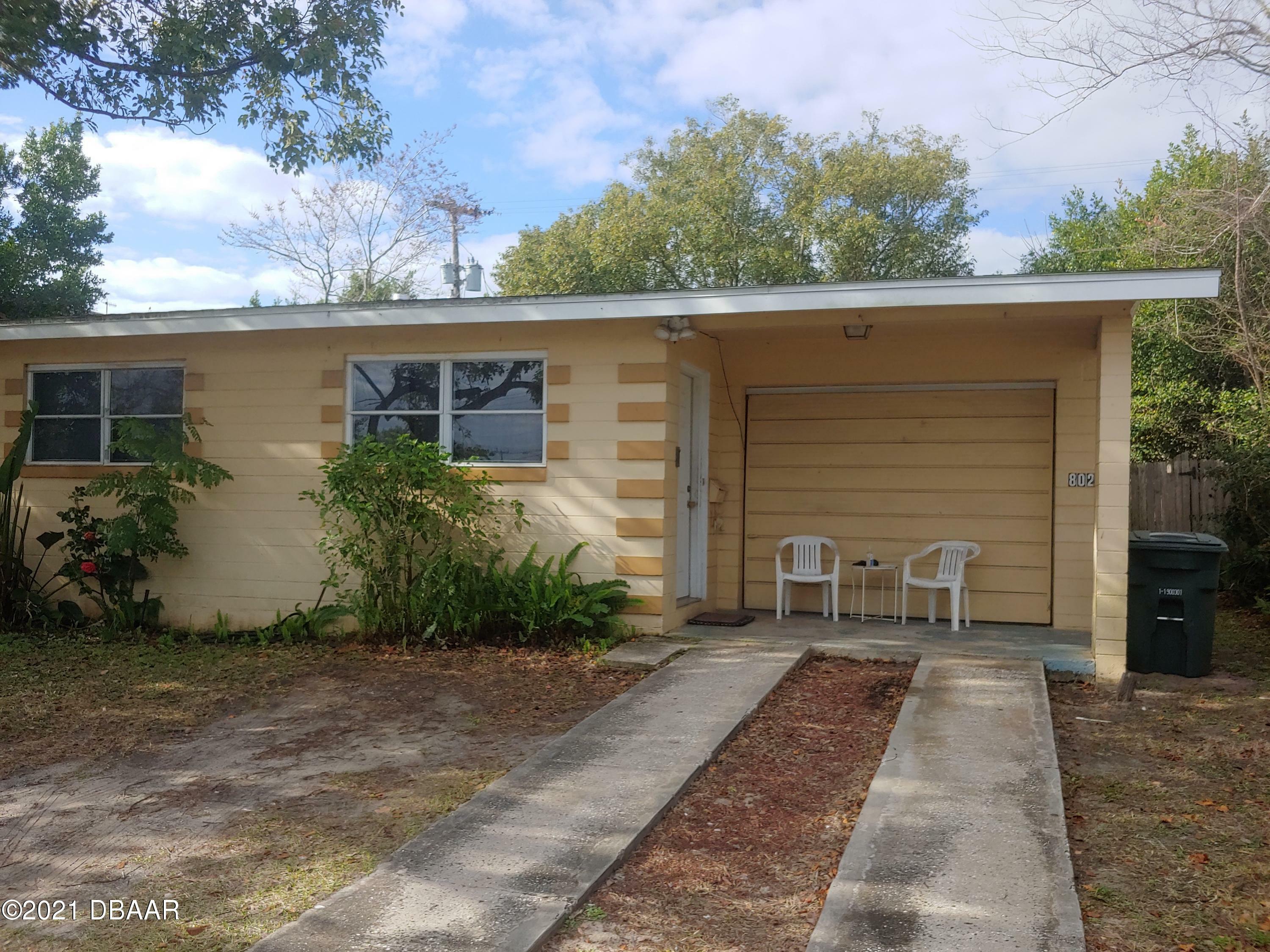 Property Photo:  802 Lewis Drive  FL 32117 