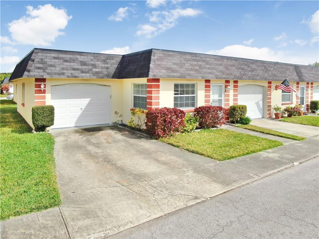 Property Photo: 5003 Allner Street FL 34652