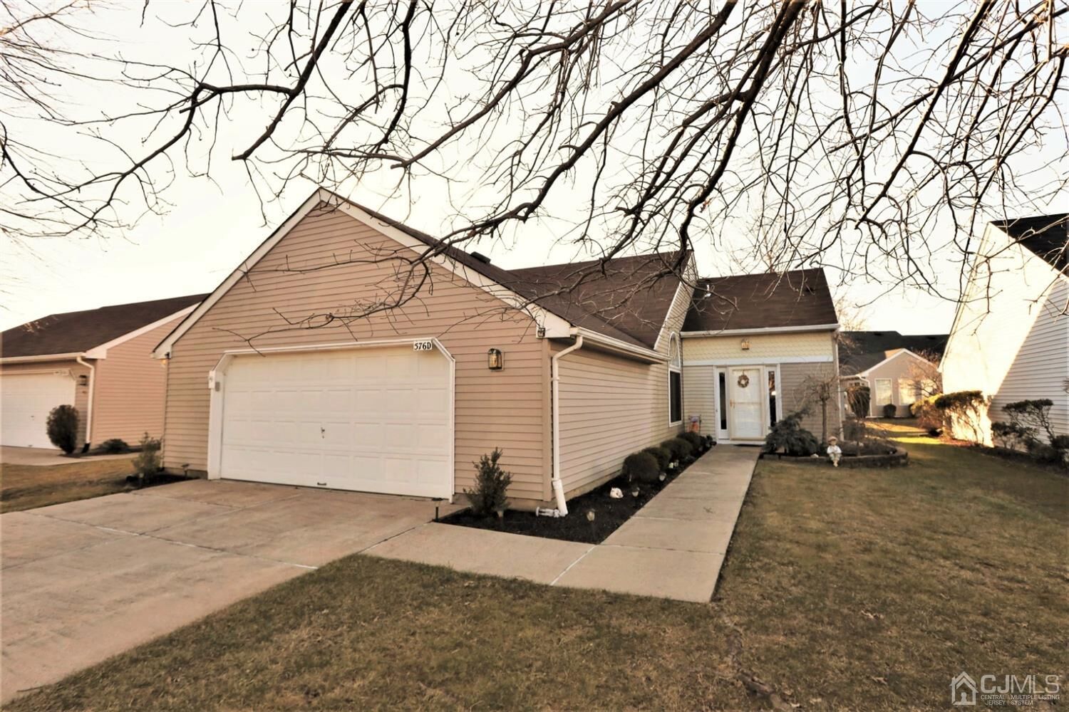 Property Photo:  576 Nutley Drive 576-D  NJ 08831 