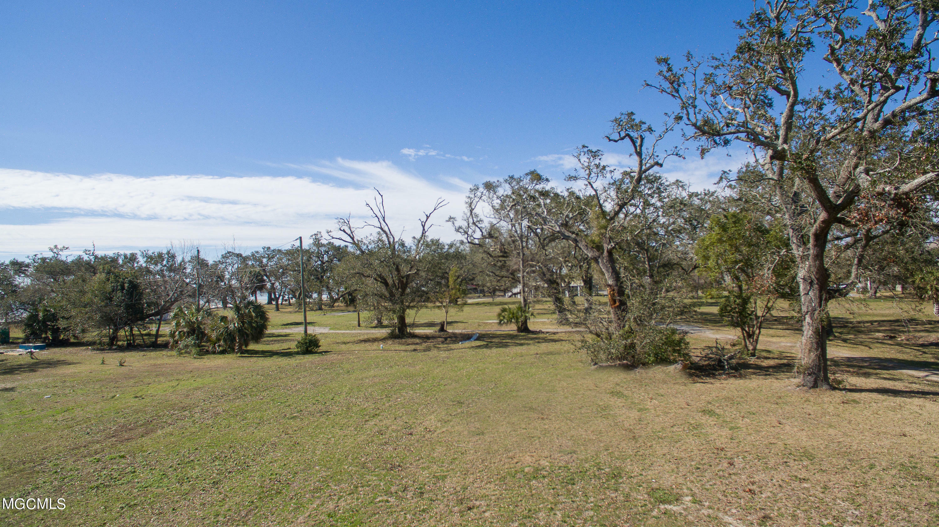 Property Photo:  1537 Midway Avenue  MS 39507 