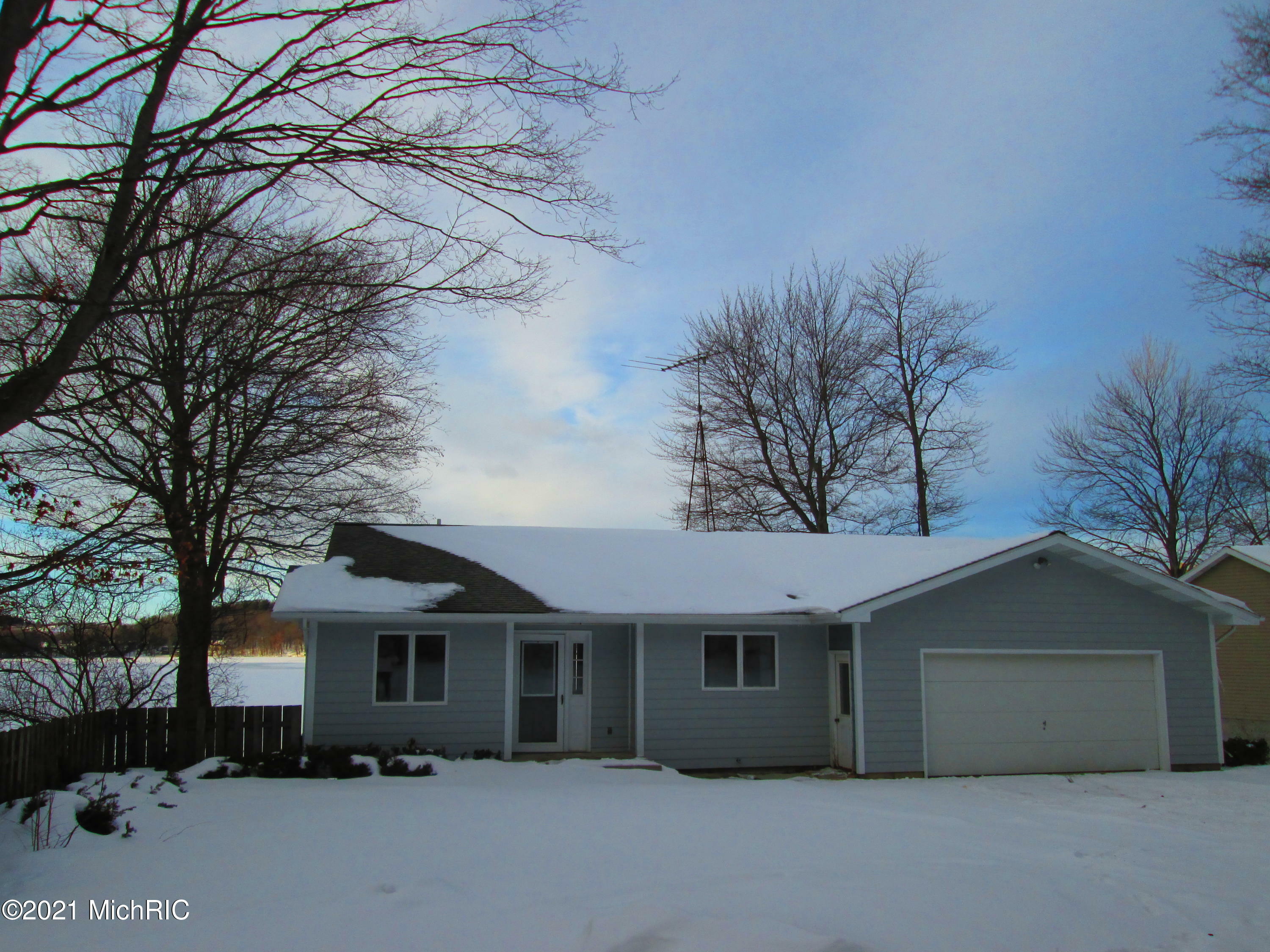 Property Photo: 3972 W Orchard Drive MI 49420