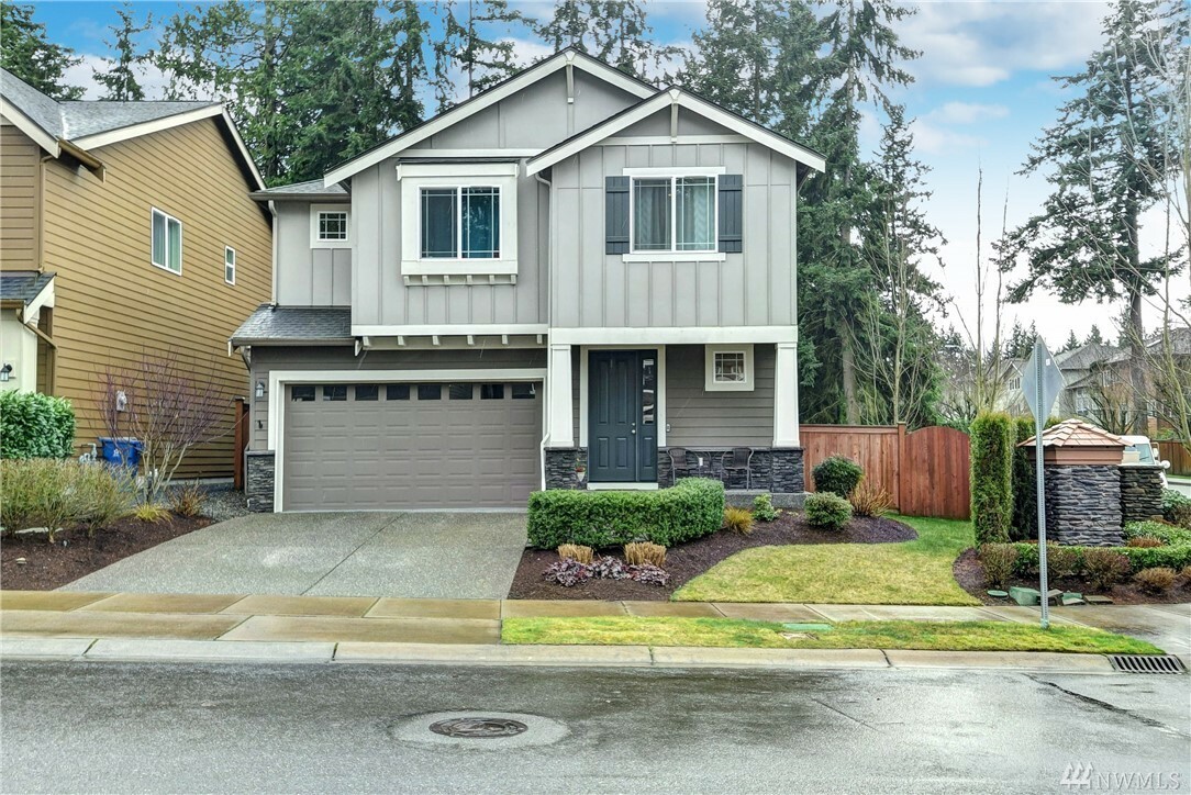 Property Photo:  5528 165th Place SW  WA 98037 