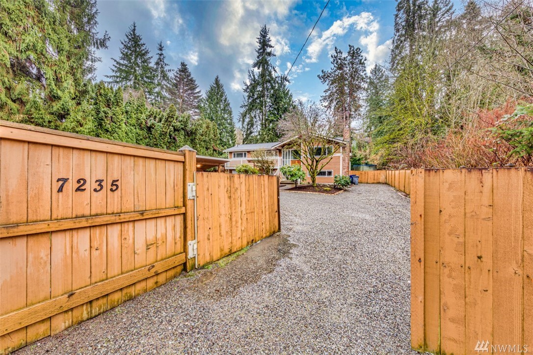 Property Photo:  7235 NE 170 Th St  WA 98028 