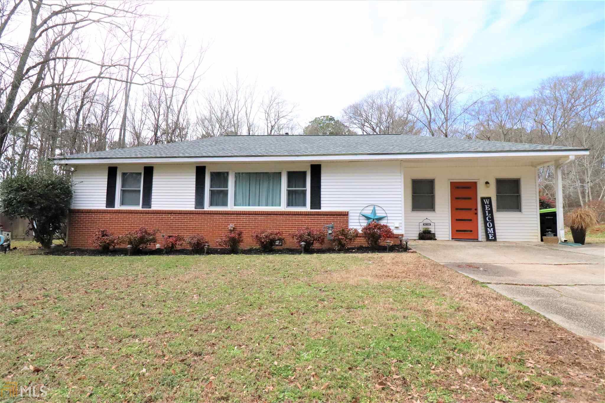 Property Photo: 26 Watson Dr GA 30263