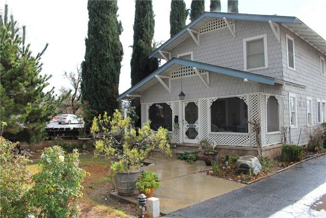 Property Photo:  34977 Avenue A  CA 92399 