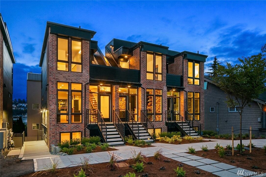 Property Photo:  2361 Minor Ave E G  WA 98102 