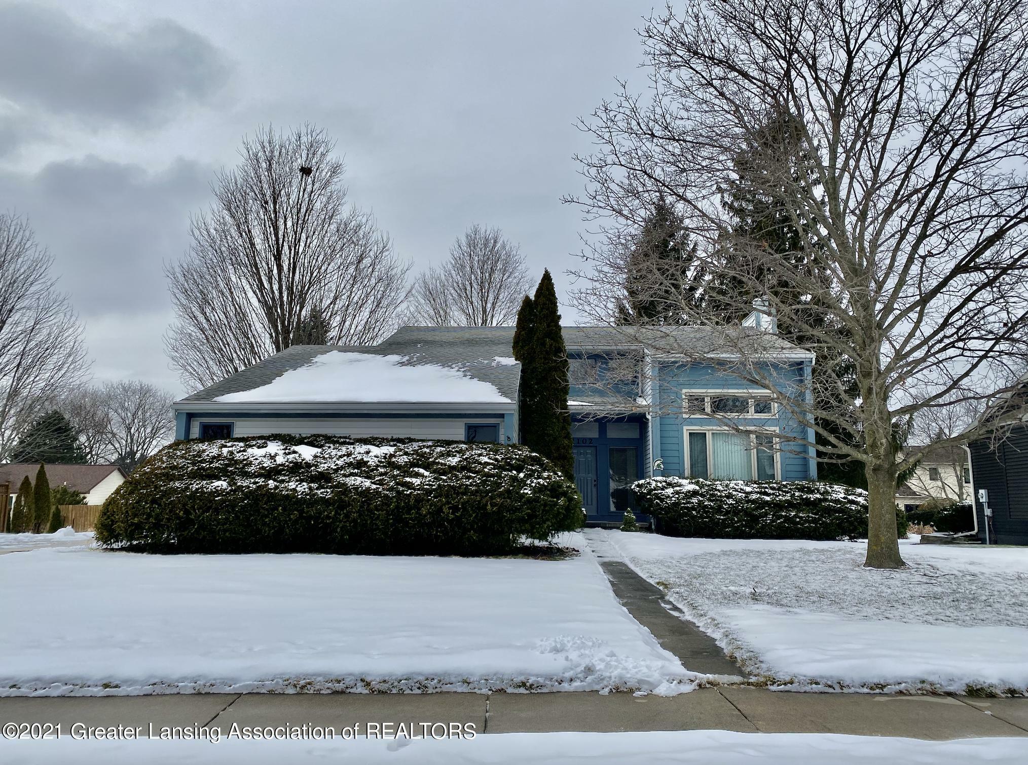 Property Photo:  1102 Camden Drive  MI 48917 