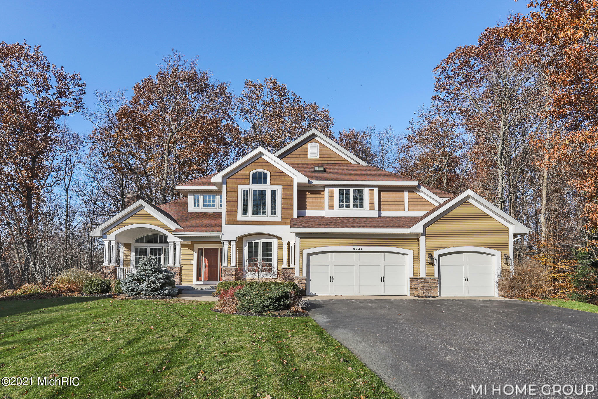 Property Photo: 9331 Bay Harbor Court NE MI 49341