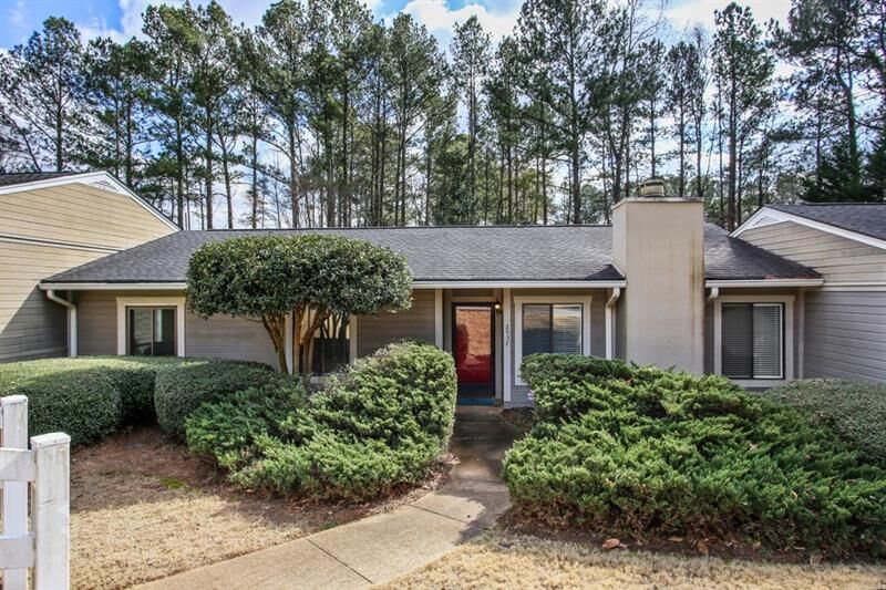 Property Photo: 2957 Torreya Way GA 30067