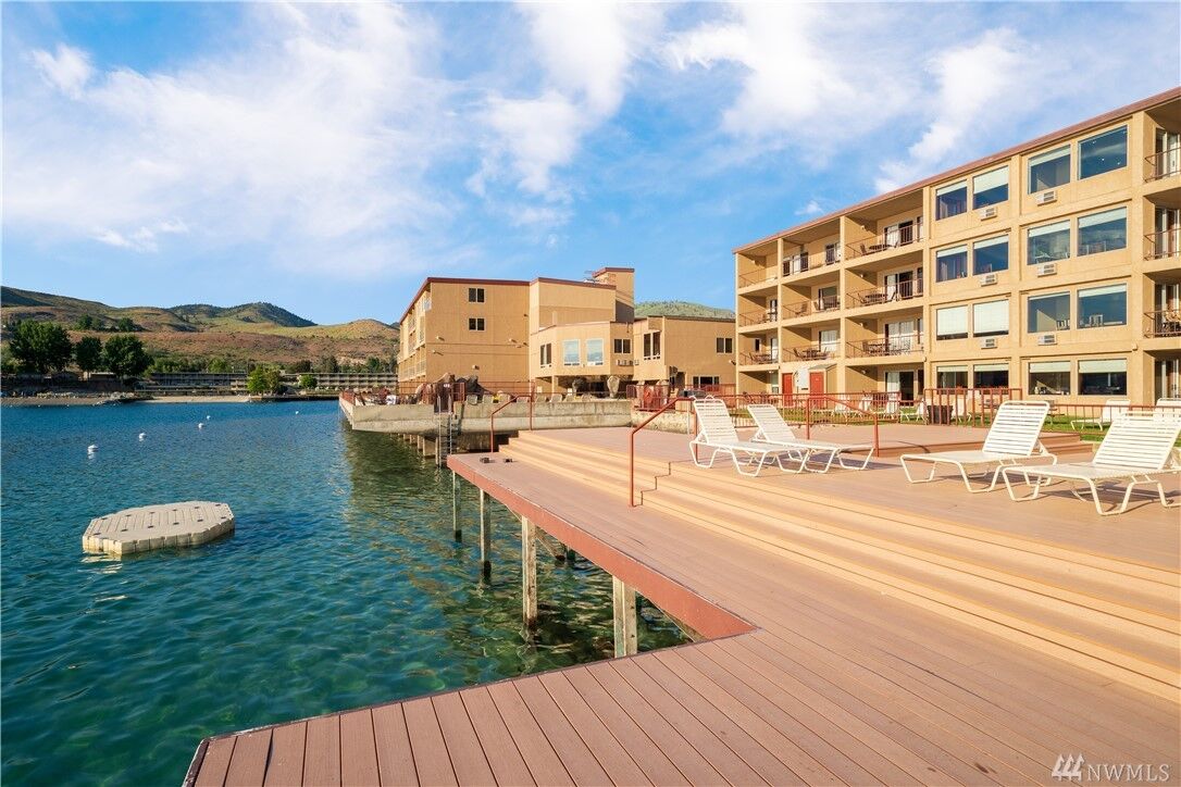 Property Photo:  322 W Woodin Ave 522  WA 98816 