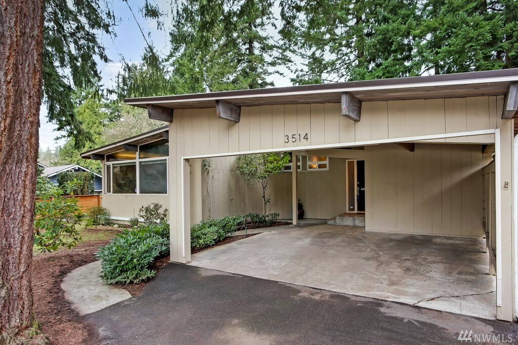 Property Photo:  3514 NE 187th St  WA 98155 