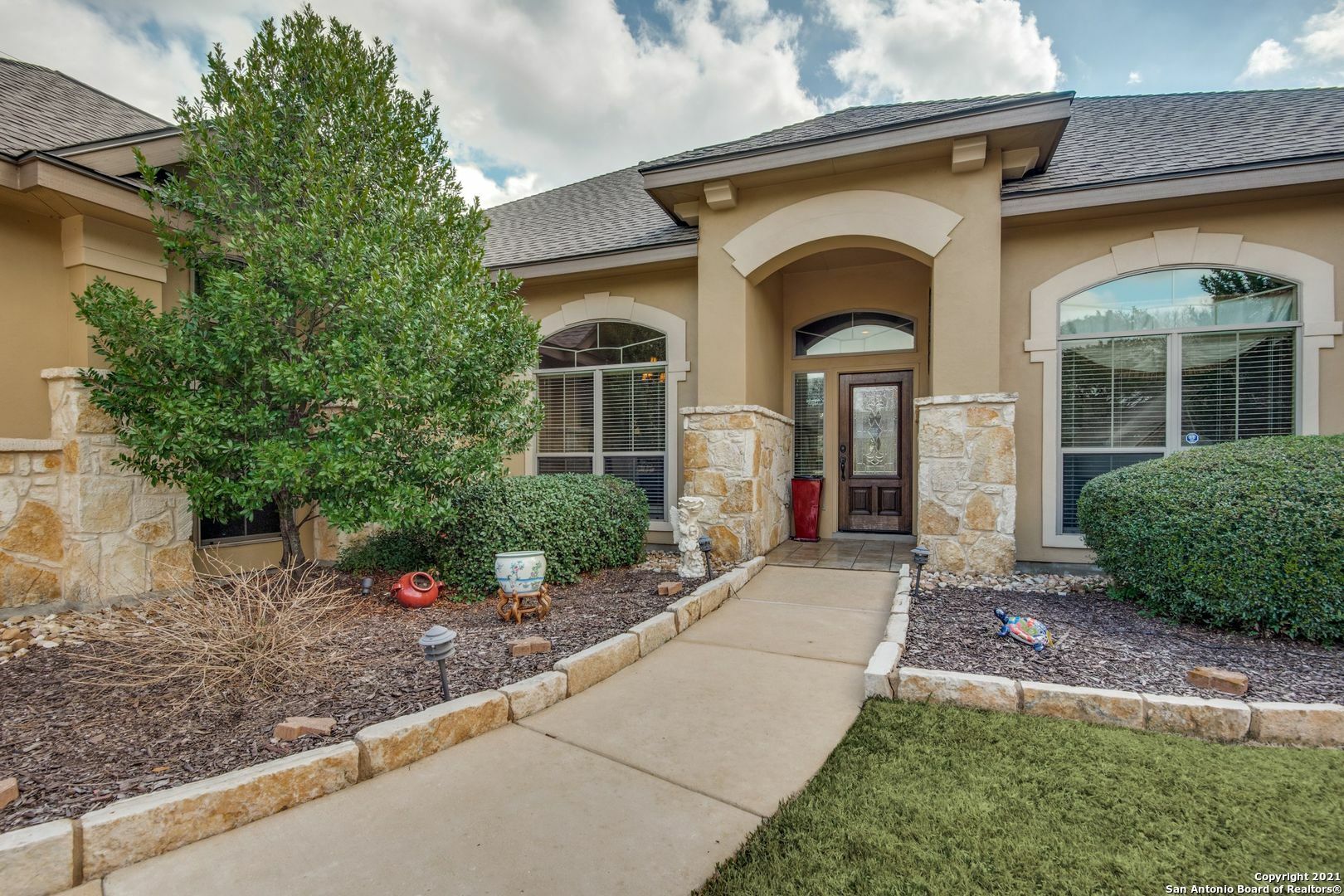 Property Photo:  9502 Creek Cove  TX 78023 