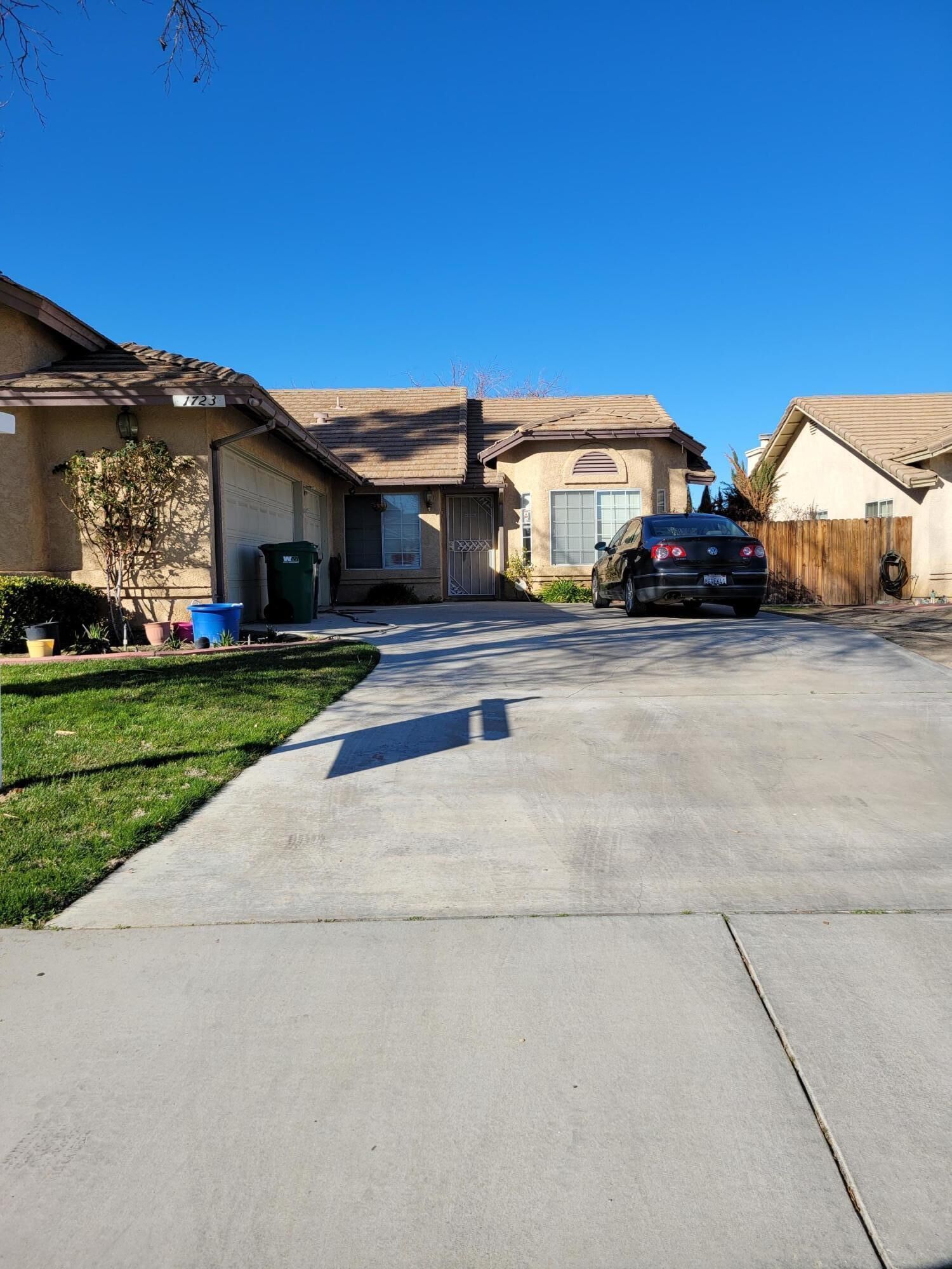 Property Photo:  1723 Lightcap Street Street  CA 93535 