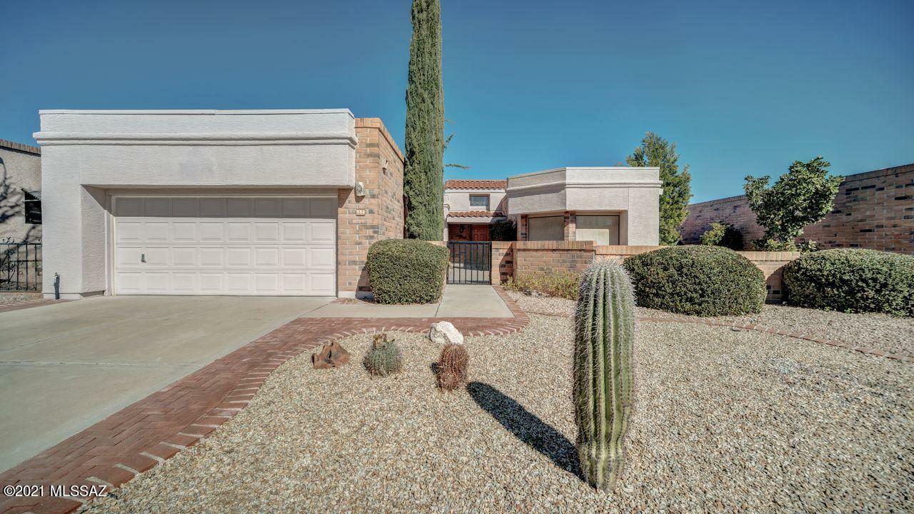 Property Photo:  950 W Rio Magdalena  AZ 85614 