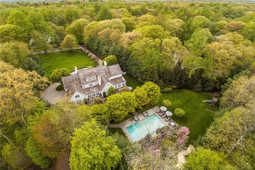 Property Photo: 344 Fence Row Drive CT 06824