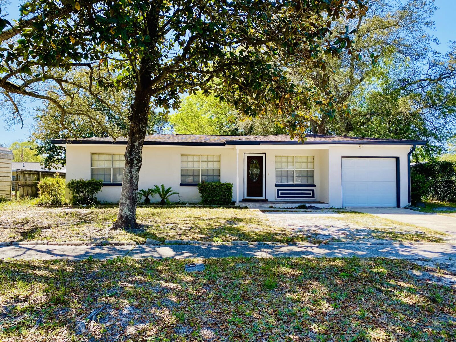 Property Photo:  522 Winthrop Street  FL 32547 