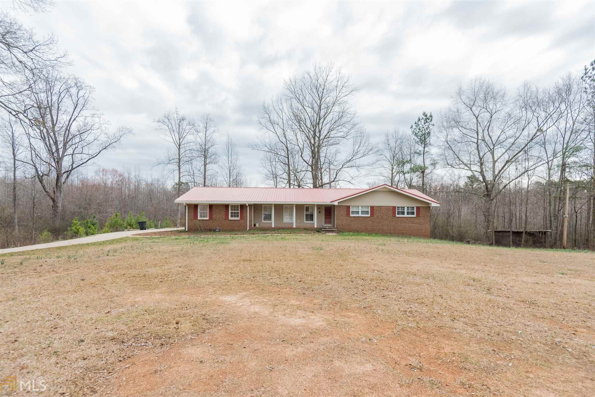 Property Photo: 1177 N Highway 100 GA 30108