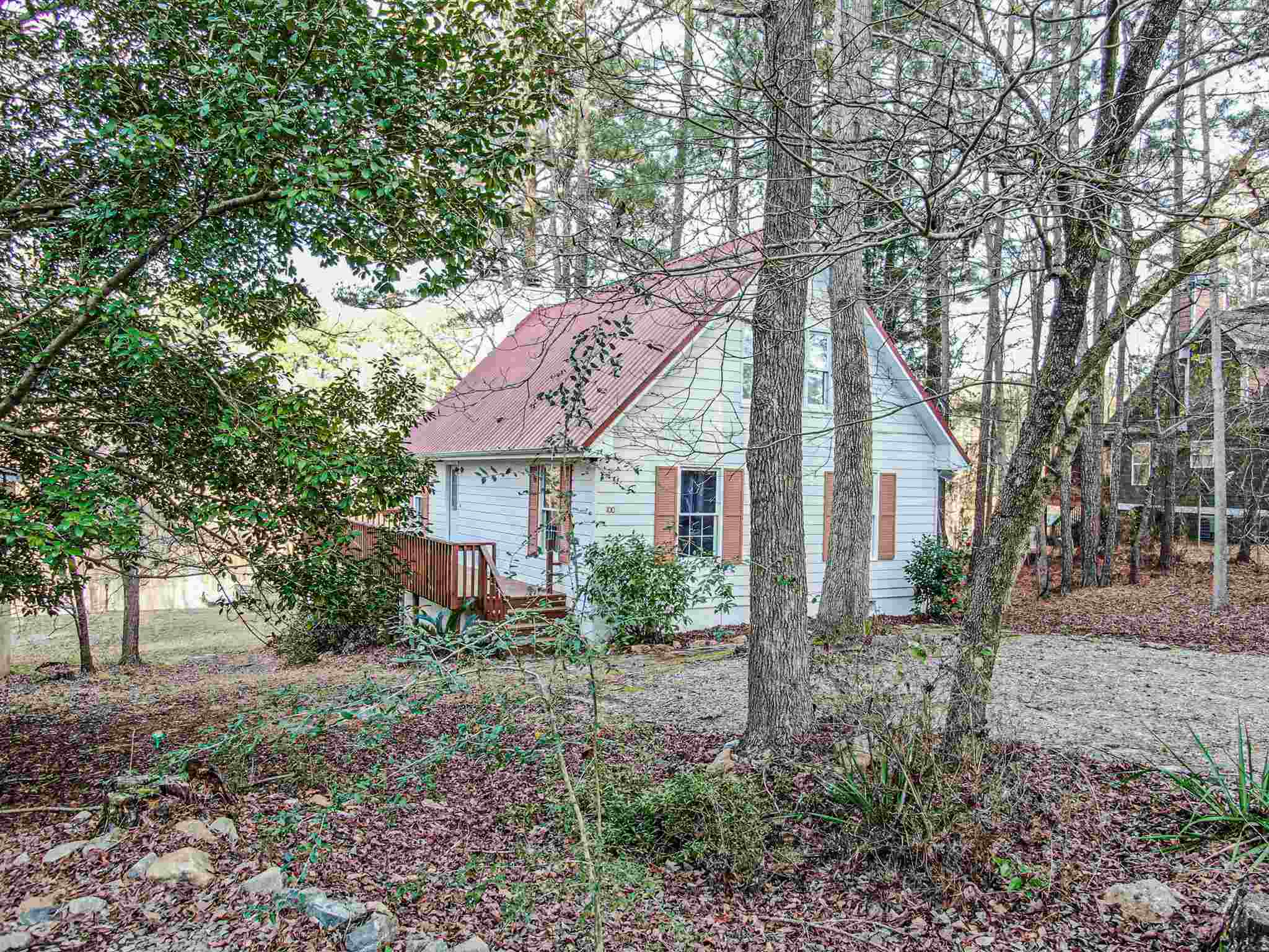 Property Photo:  100 Woodslake Drive  GA 31024 