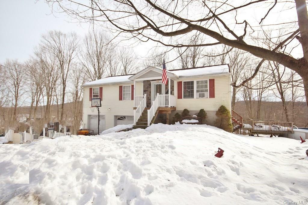 Property Photo:  11 Blueberry Hill Road  NY 10541 