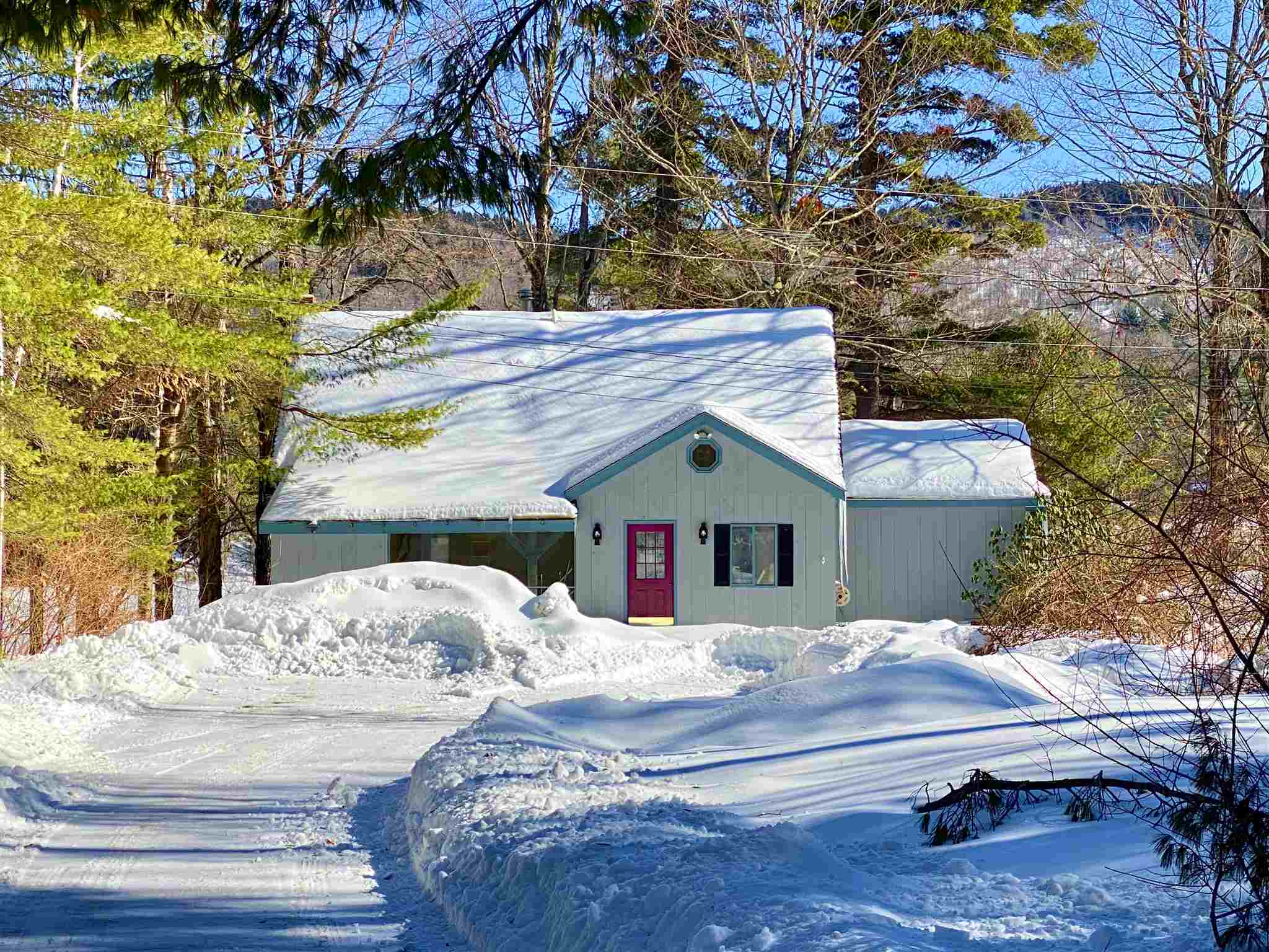 Property Photo: 27 Woodcrest Road NH 03284