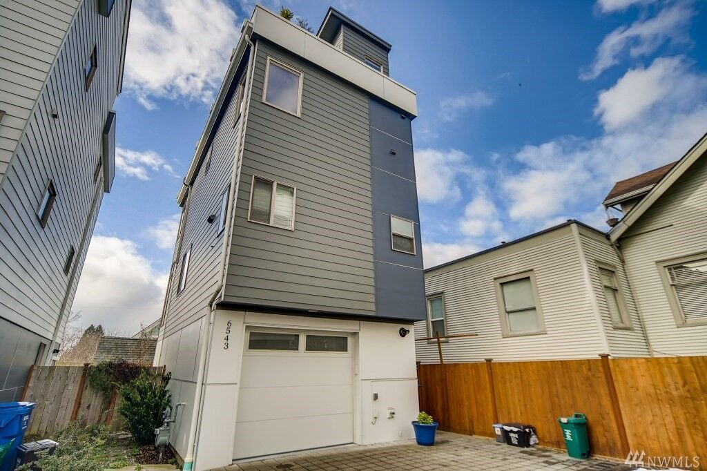 Property Photo:  6543 24th Ave NW  WA 98117 