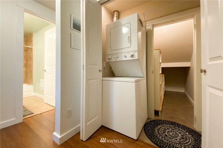 Property Photo:  3933 S Pearl Street 5  WA 98118