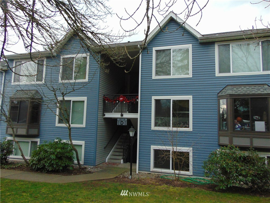 Property Photo:  12716 NE 144th Street D104  WA 98034 