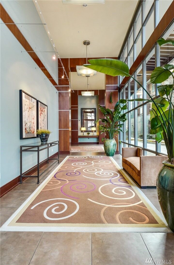 Property Photo:  211 Kirkland Ave 424  WA 98033 