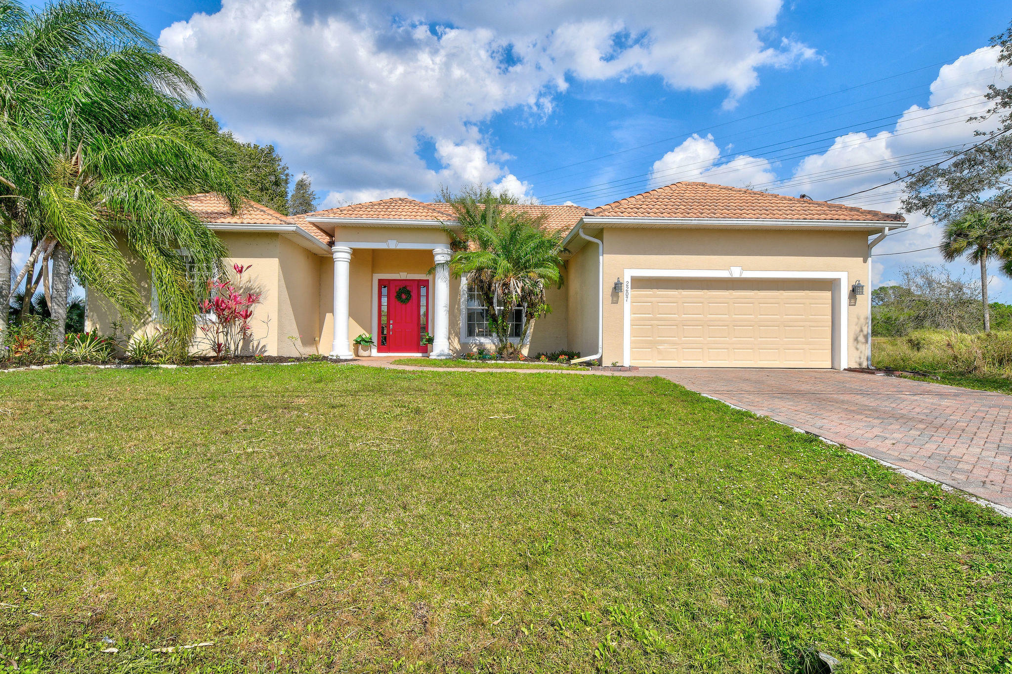 Property Photo:  2207 SW Salmon Road  FL 34953 