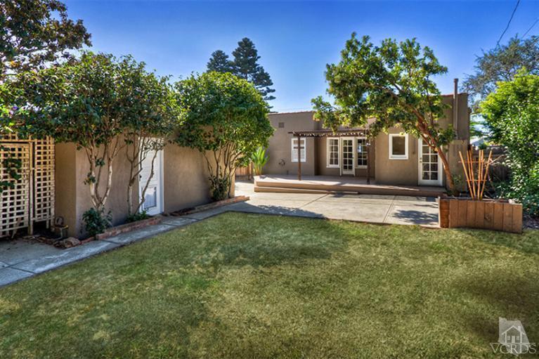 Property Photo:  124 S Dunning Street  CA 93003 